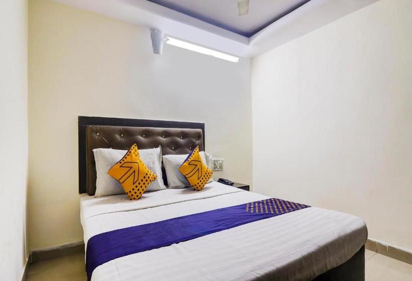 בית מלון כפרי Spot On 75648  Hill Fort Inn