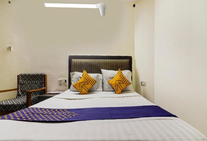 בית מלון כפרי Spot On 75648  Hill Fort Inn