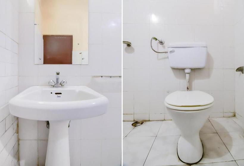 Отель Collection O 78088  Embassy