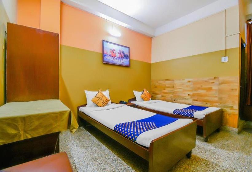 Отель Collection O 78088  Embassy