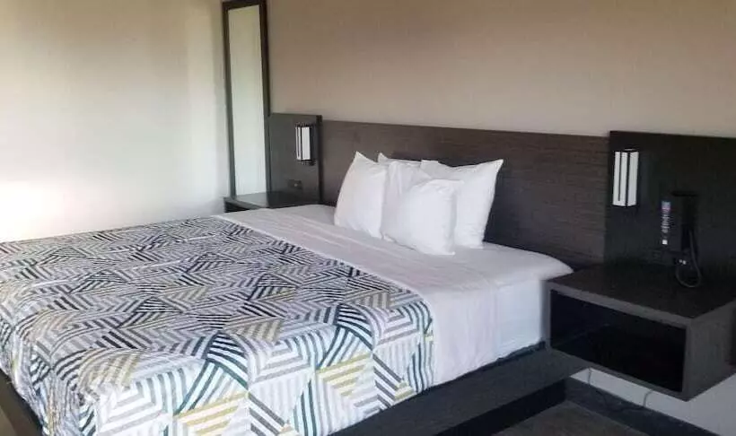 Hotelli Studio 6 Laplace, La