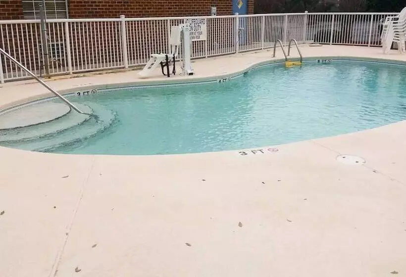 Motel 6 Myrtle Beach