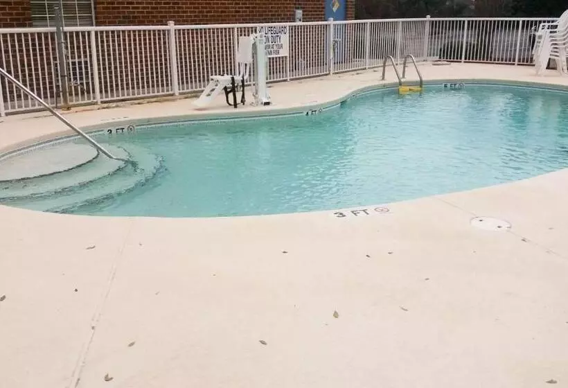 Motel 6 Myrtle Beach