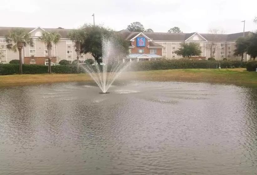 Motel 6 Myrtle Beach