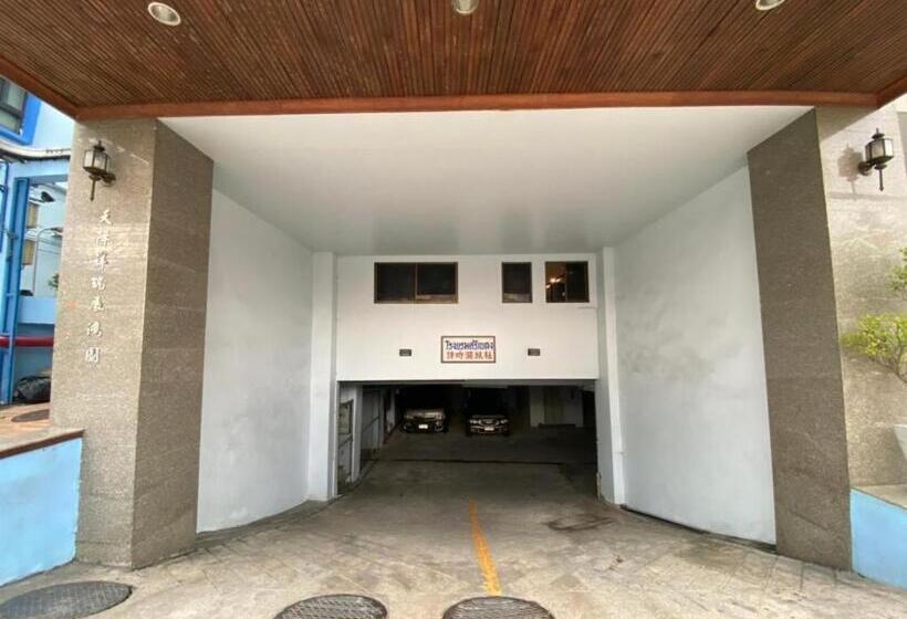 בית מלון כפרי Sri Betong