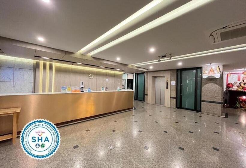 בית מלון כפרי Sri Betong