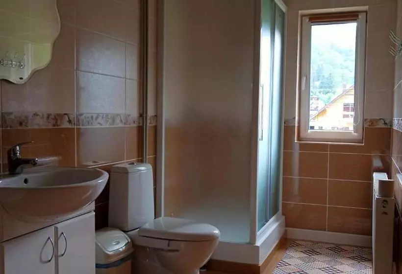 Majatalo мамина хата