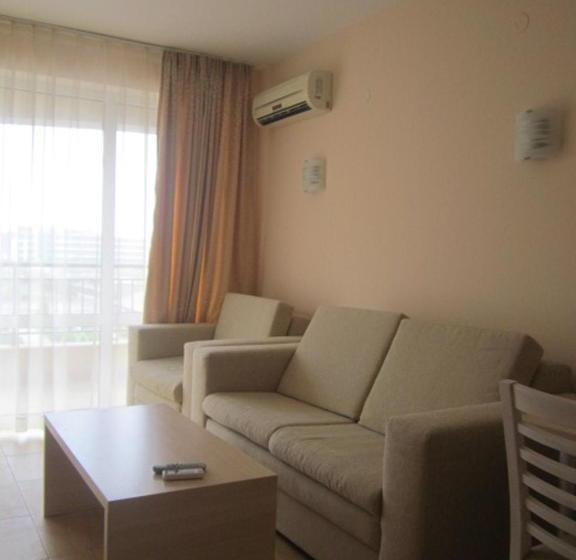 Aqua Dreams Studio Apartment