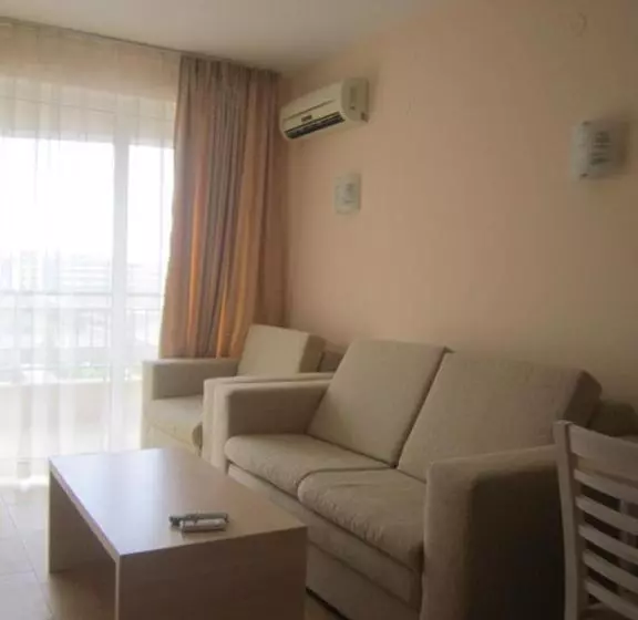 Aqua Dreams Studio Apartment