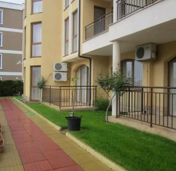 Aqua Dreams Studio Apartment