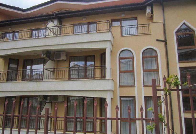 Aqua Dreams Studio Apartment