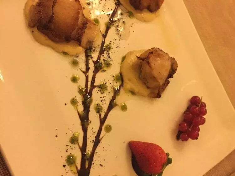 Grand Hotel Villa Parisi