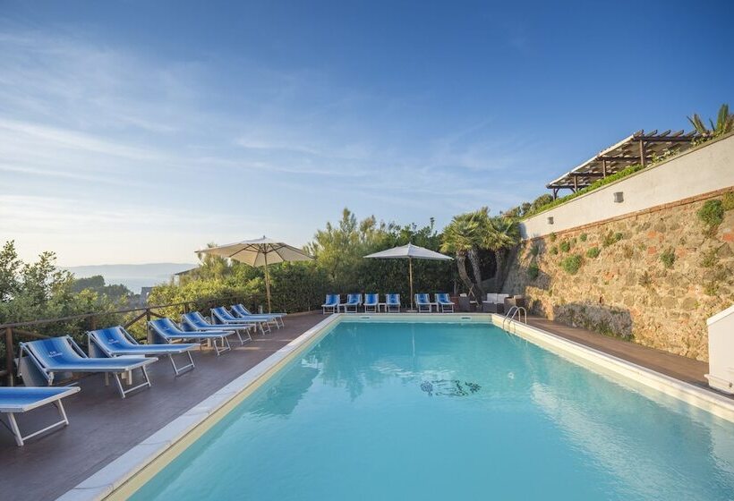 Grand Hotel Villa Parisi