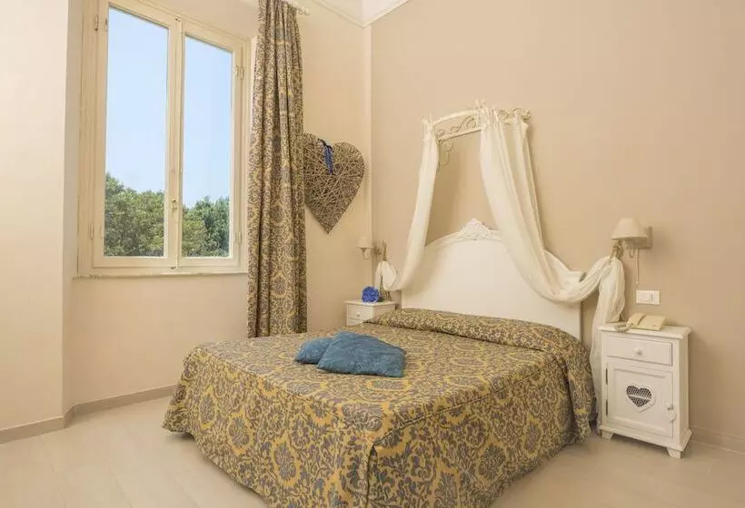 Grand Hotel Villa Parisi