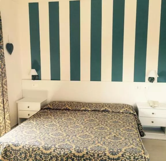 Grand Hotel Villa Parisi