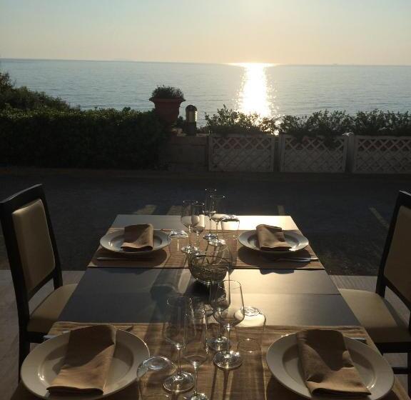 Grand Hotel Villa Parisi