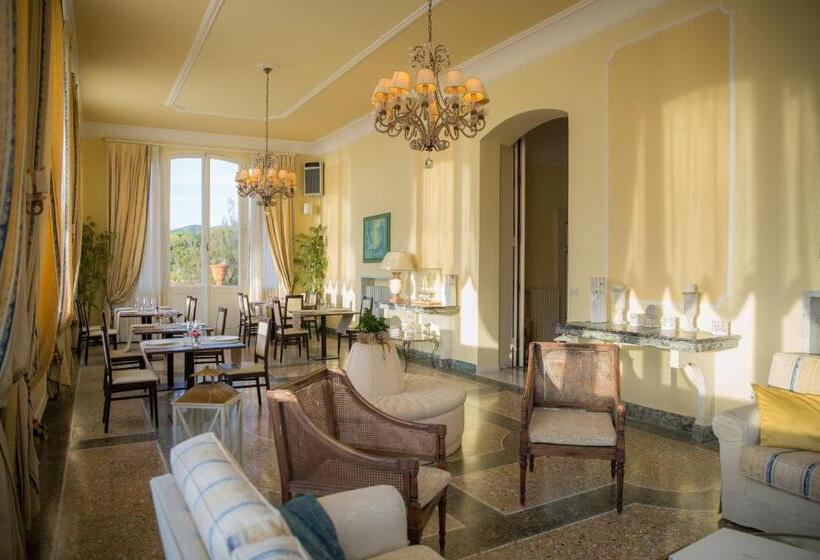 Grand Hotel Villa Parisi