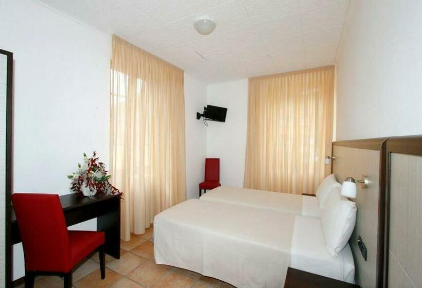 酒店 Albergo Maccagno