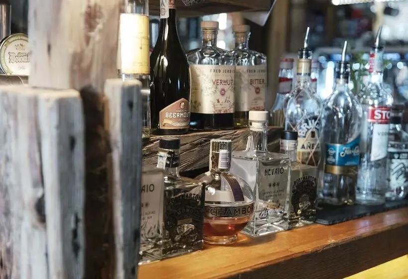 ホテル Astoria
