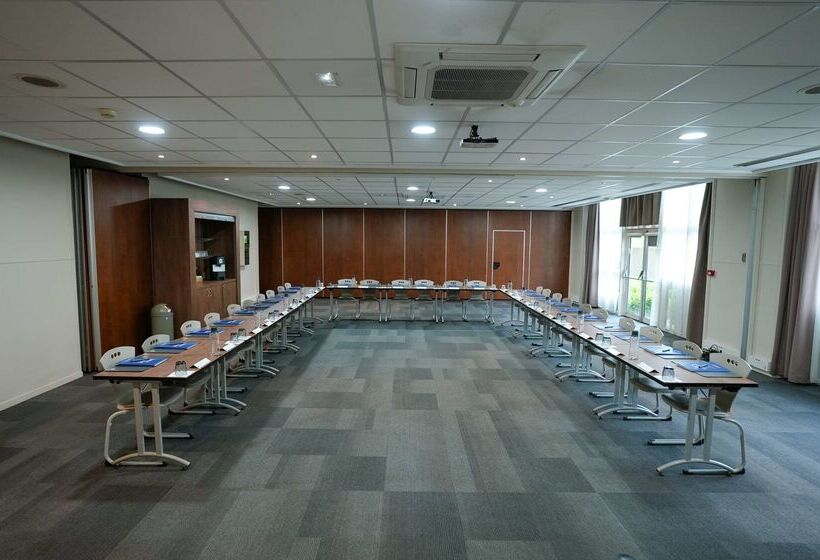 ホテル Campanile Paris Cdg Airport Villepinte