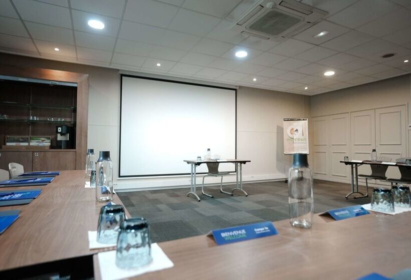 ホテル Campanile Paris Cdg Airport Villepinte