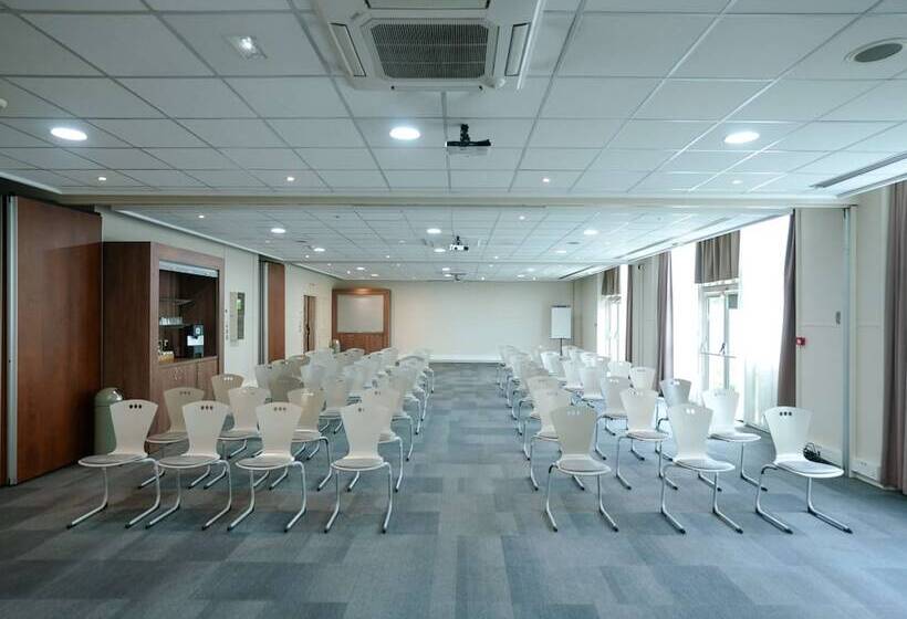 ホテル Campanile Paris Cdg Airport Villepinte