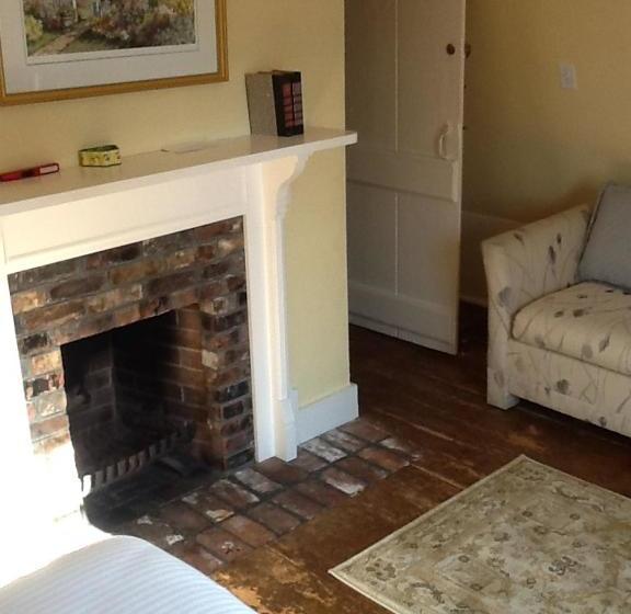 فندق Clarkeston Inn