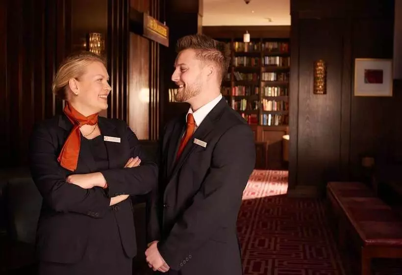 Clayton Hotel Dublin Airport