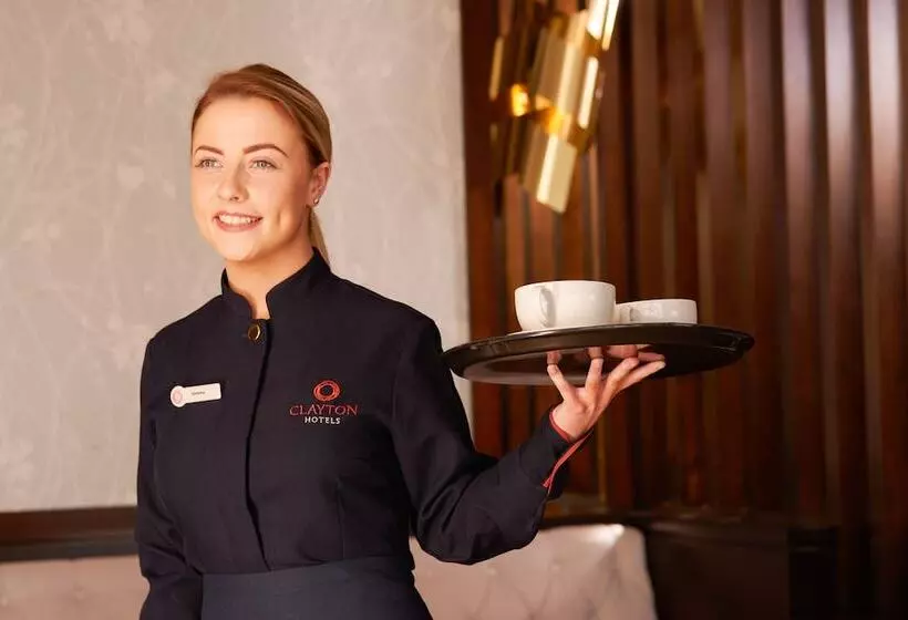 Clayton Hotel Dublin Airport