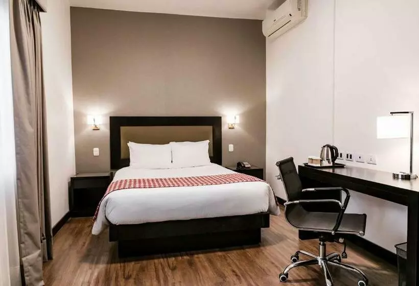 هتل Costa Del Sol Wyndham Piura