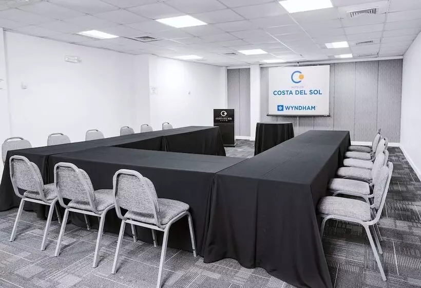 هتل Costa Del Sol Wyndham Piura