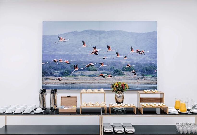 ホテル Costa Del Sol Wyndham Piura