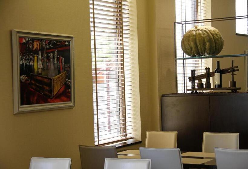 Отель Fuente El Cura