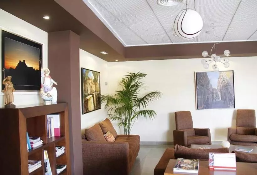 Отель Fuente El Cura