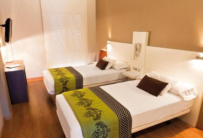 Отель Fuente El Cura