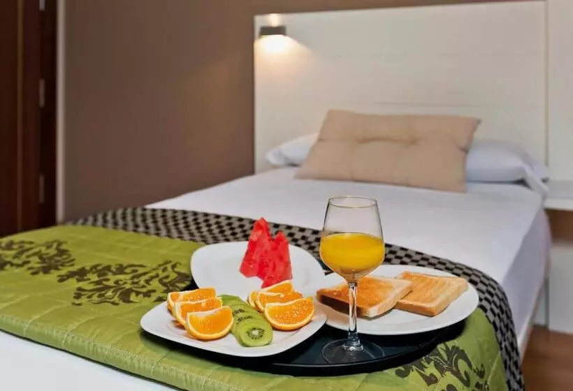 Отель Fuente El Cura