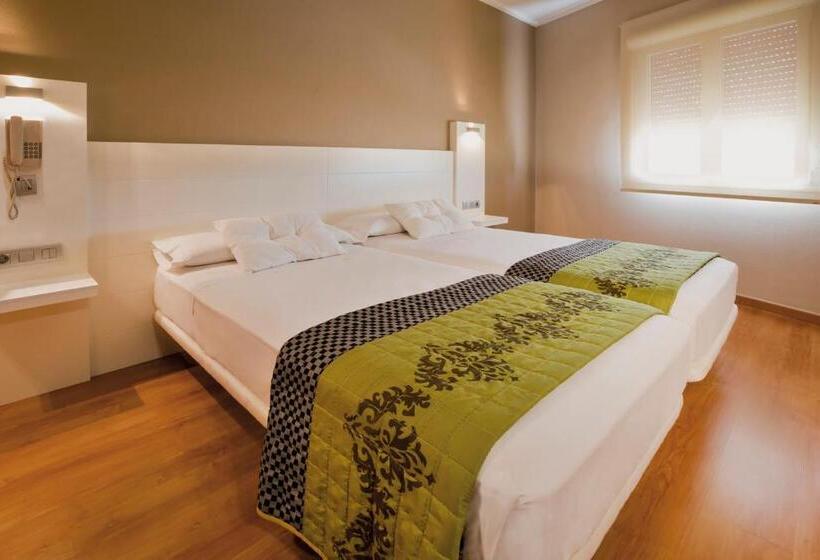 Отель Fuente El Cura