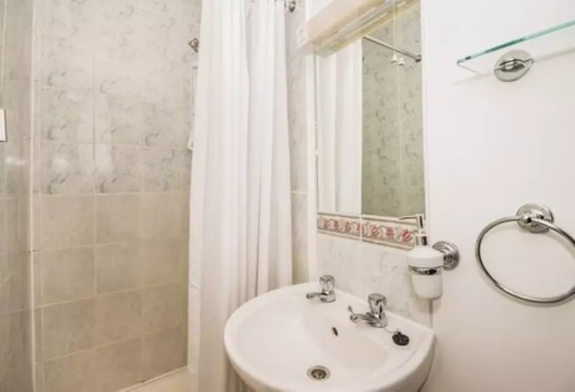 Otel Green Haven Guest House