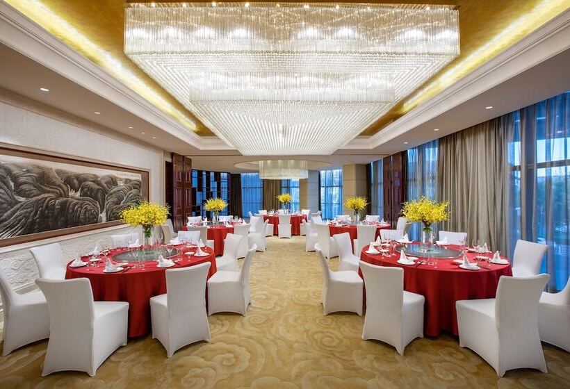 Hotel Intercontinental Beijing Beichen, An Ihg