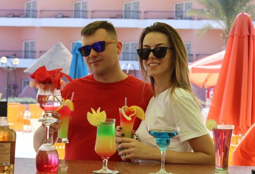 هتل MG Alexander The Great