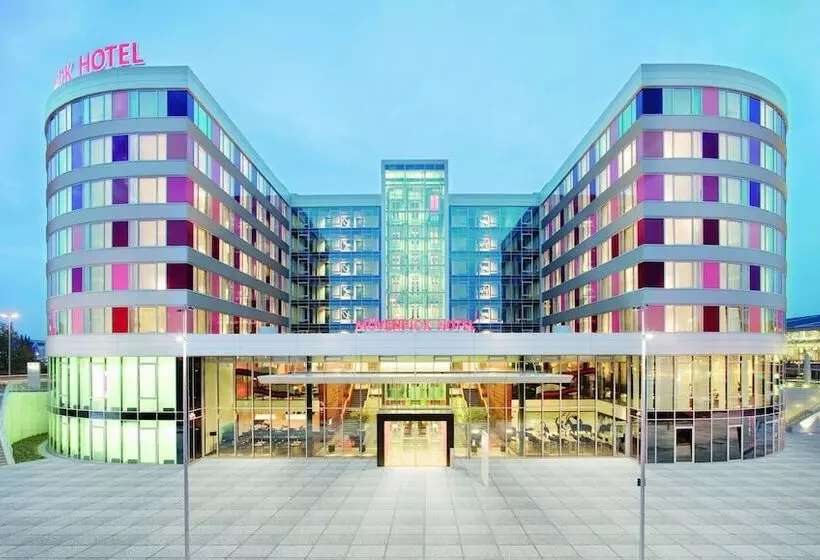 Mövenpick Hotel Stuttgart Airport