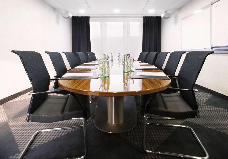 Mövenpick Hotel Stuttgart Airport