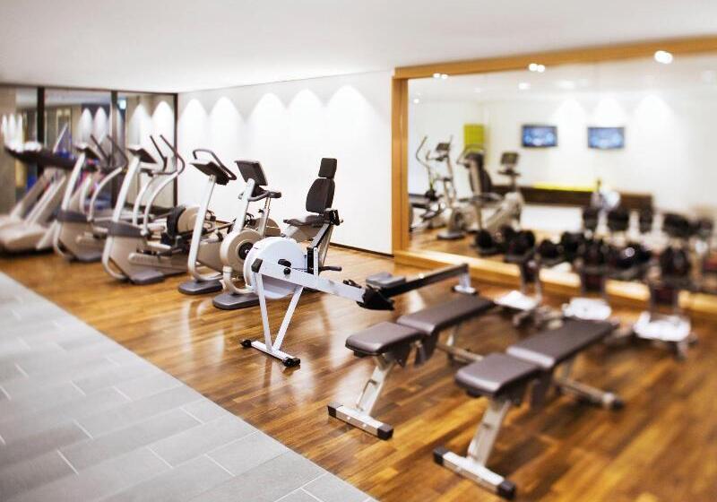 Mövenpick Hotel Stuttgart Airport