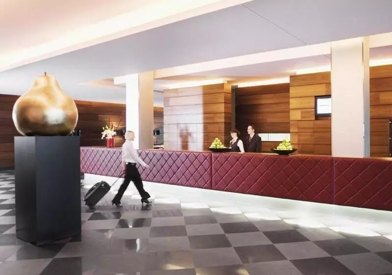 Mövenpick Hotel Stuttgart Airport