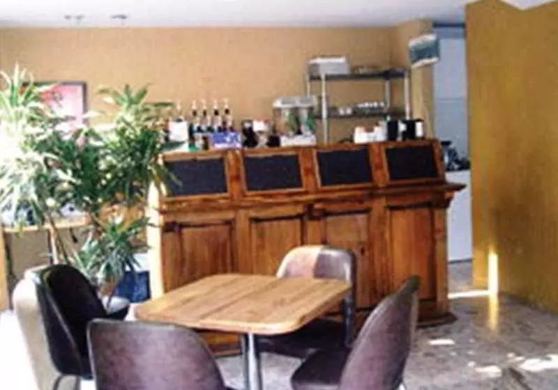 Отель Plaza Morelos