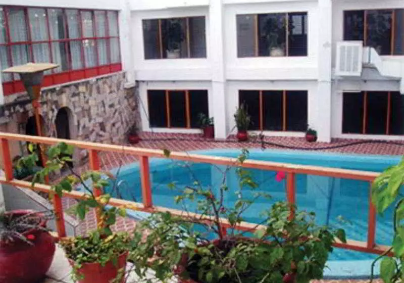 Отель Plaza Morelos