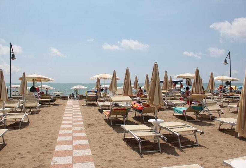 Отель Residence Florida