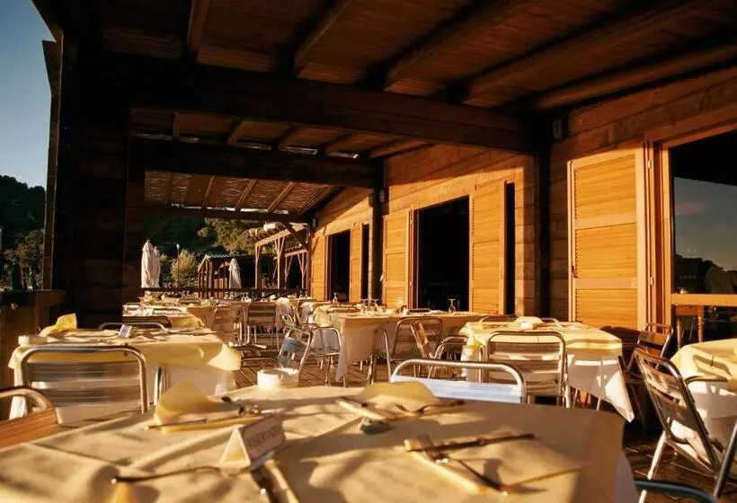 Szálloda Residenza Sant’anna Del Volterraio