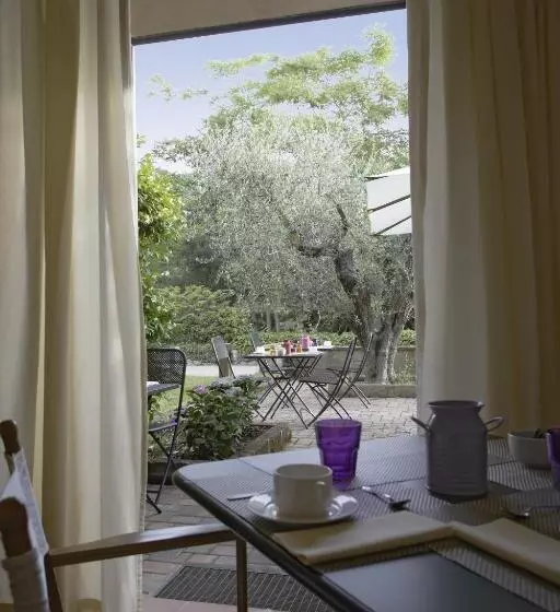 Szálloda Residenza Sant’anna Del Volterraio