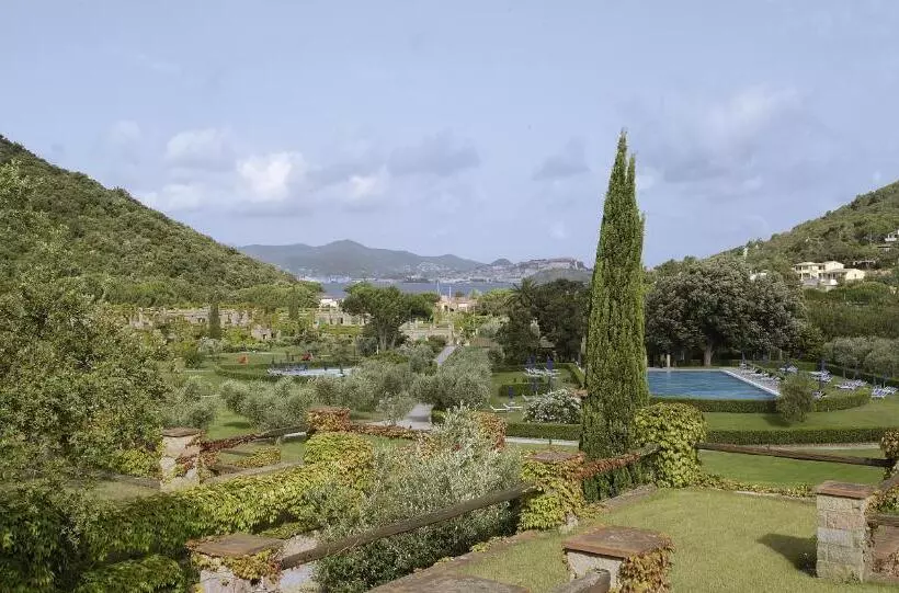 Szálloda Residenza Sant’anna Del Volterraio